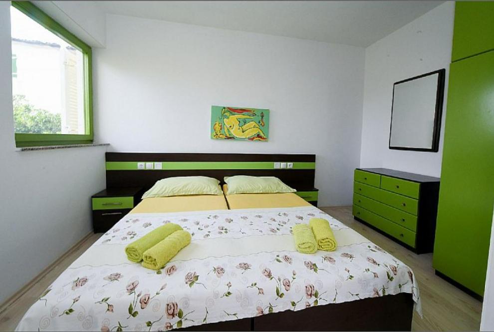 Apartments Dvori Novalja Extérieur photo