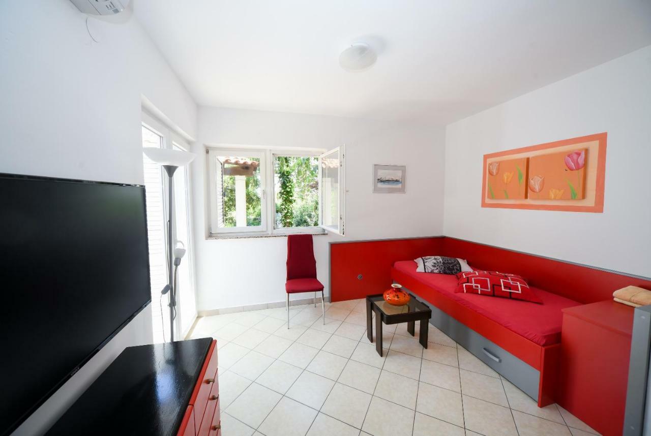 Apartments Dvori Novalja Extérieur photo