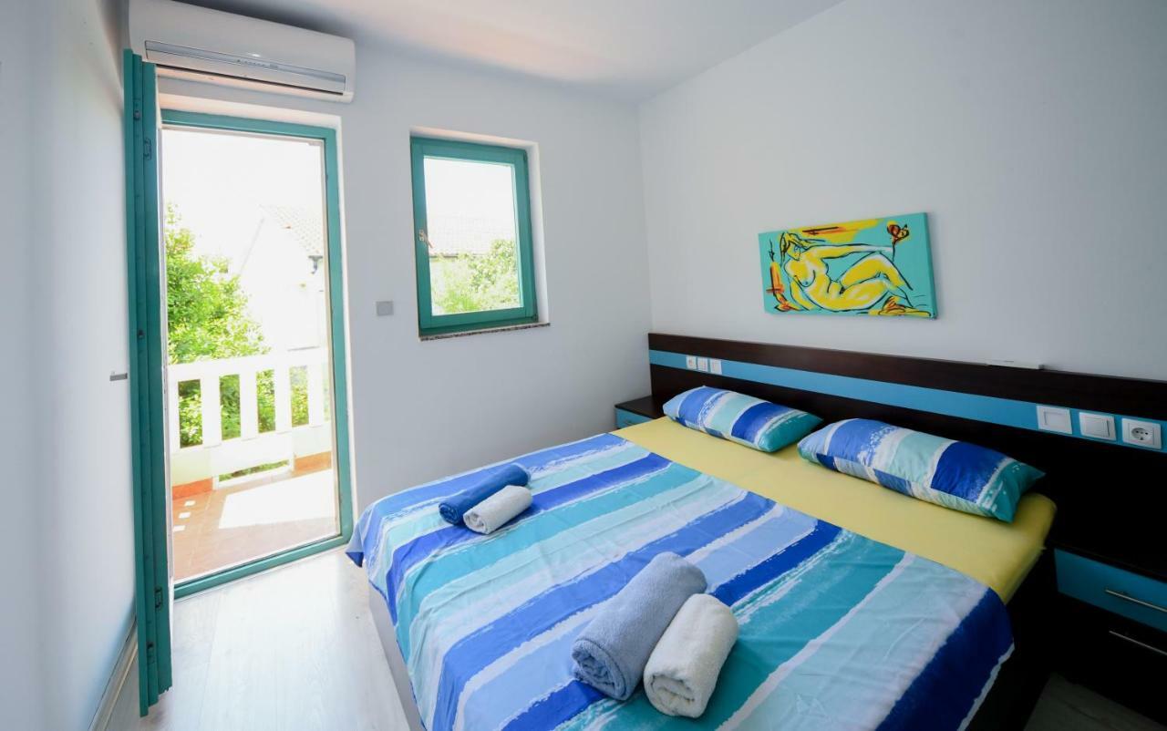 Apartments Dvori Novalja Extérieur photo