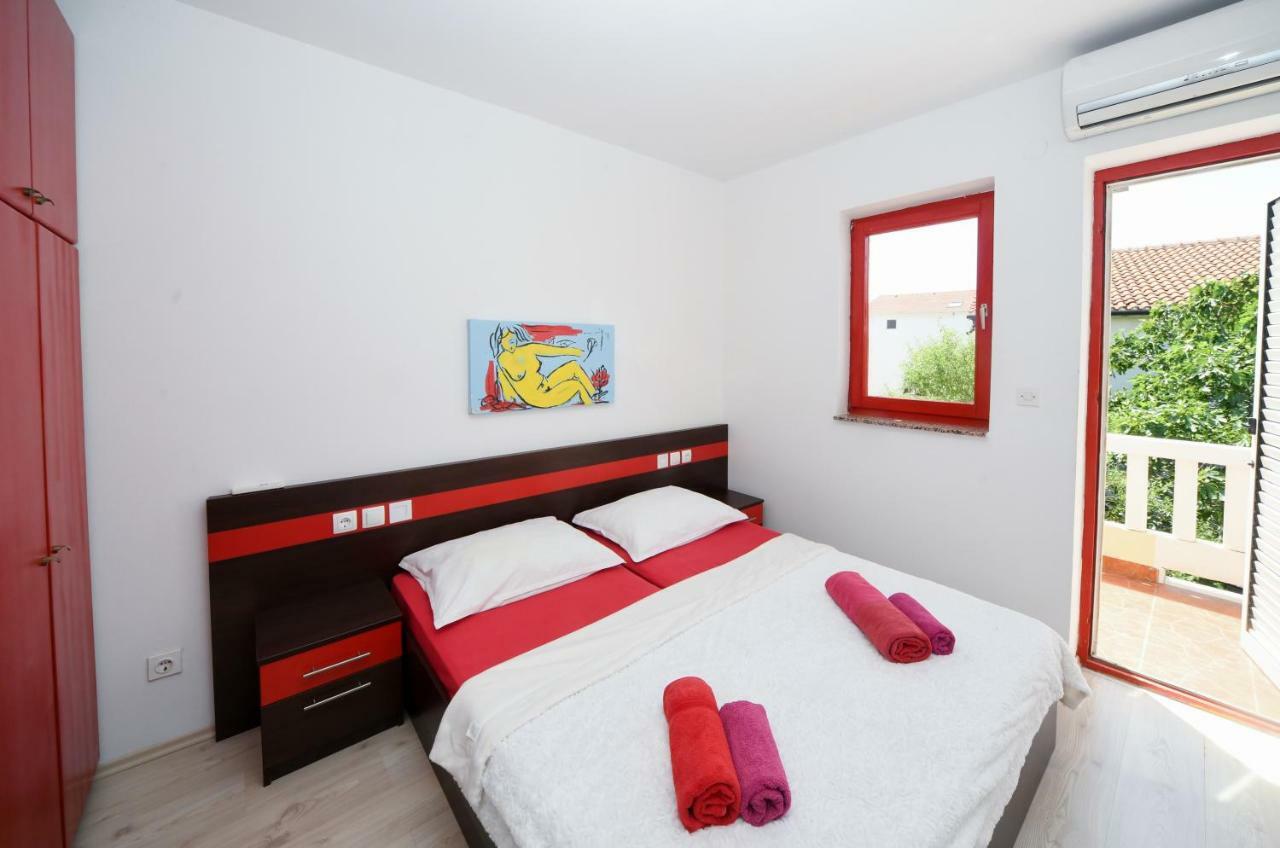 Apartments Dvori Novalja Extérieur photo