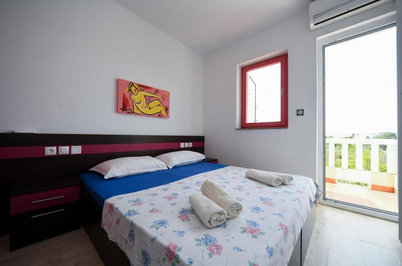 Apartments Dvori Novalja Extérieur photo